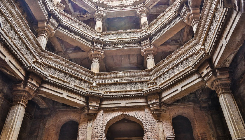 Adalaj-Step-Well-Ahmedabad-Tours