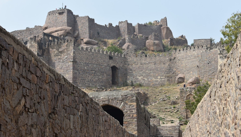 Golconda-fort-Hyderabad-tours