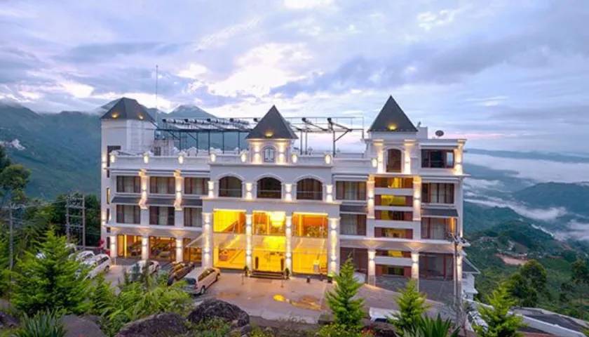 Hotel Amber Dale, Munnar