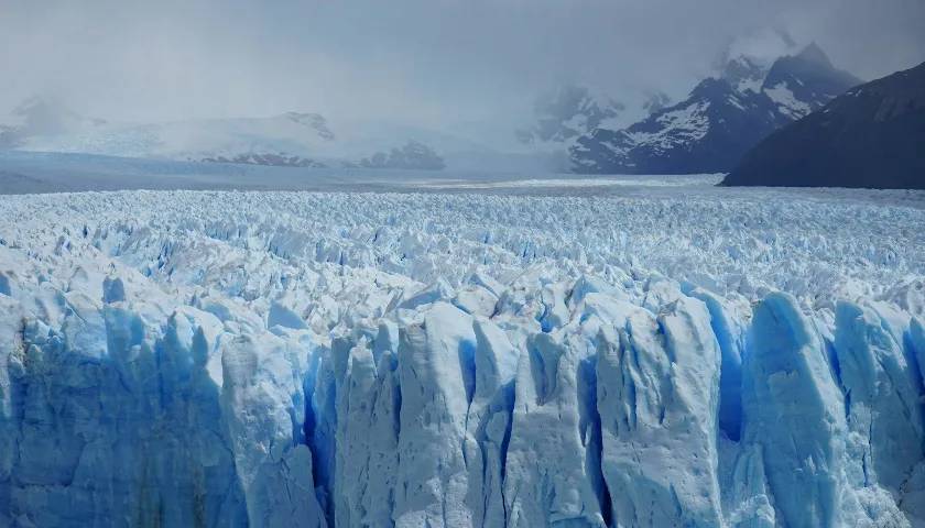 ice-climbing-in-patagonia-argentina