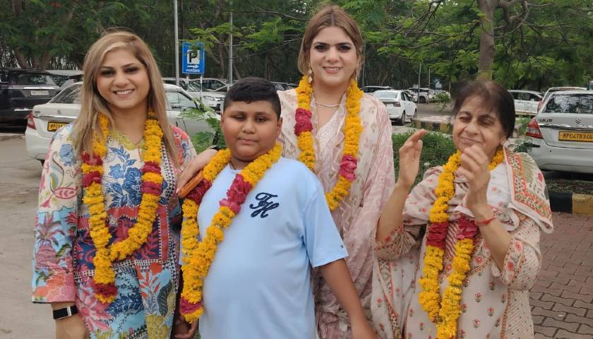 Ms Eesha Rana and her family Alkof Holidays Guests