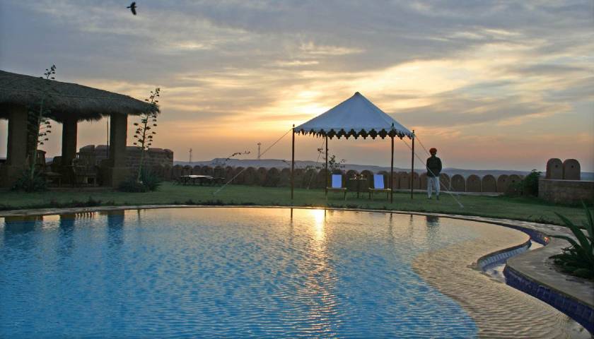 Reggie's Camel Camp Osian
