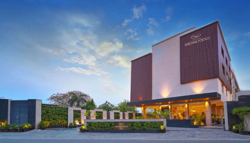 Royale Sarovar Portico Agra