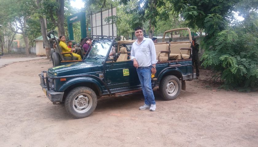 The Tusker That Held Our Jeep Hostage for 45 Minutes in Bandhavgarh