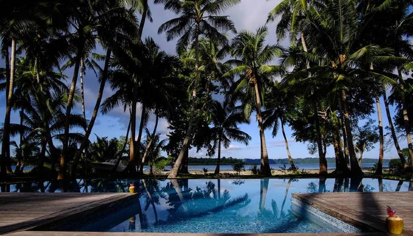 Swimming Pool - Seashell Havelock