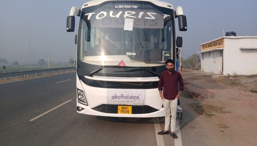 our-fully-air-conditioned-bus-for-buddhist-tours-india-nepal