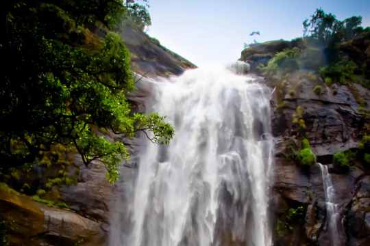 Agaya Gangai Falls