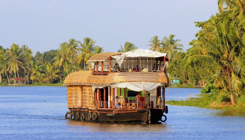 7 of the Best Beaches and Backwaters of Kerala: A Guide to the Natural Beauty of South India